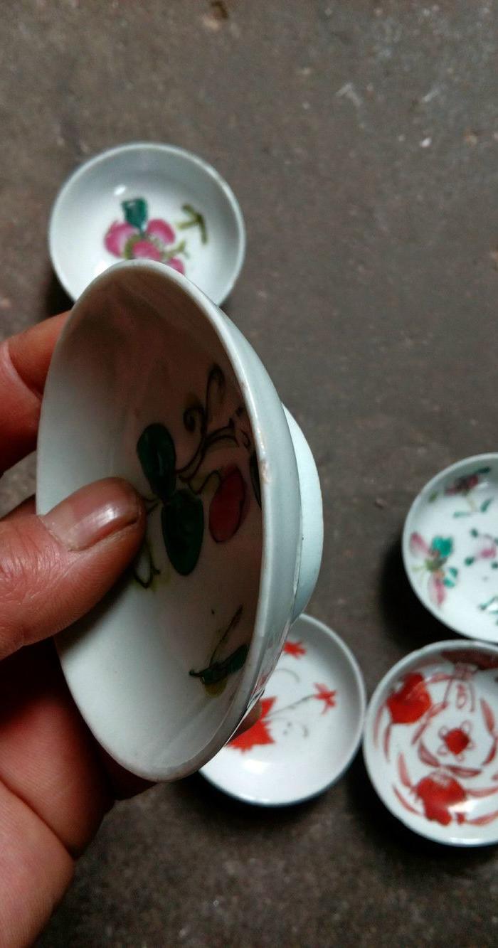 六只民国粉彩深口小碟