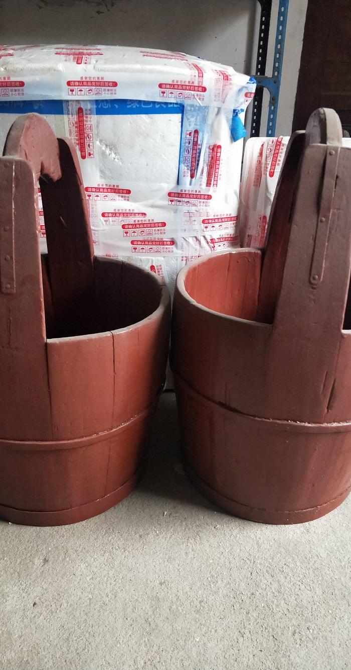 老木水桶一对,大号水桶,完整无缺,包老包邮