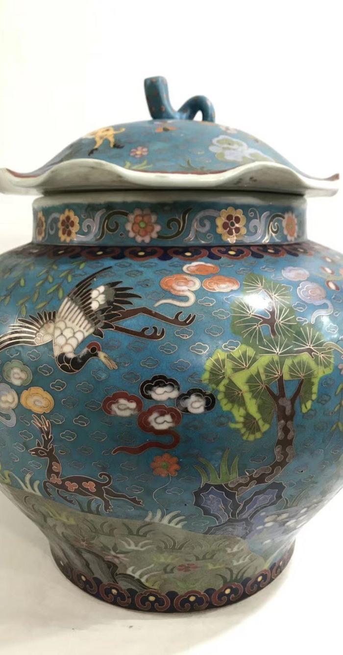 元代景 泰蓝珐琅彩掐金丝松鹤鹿图纹荷叶罐