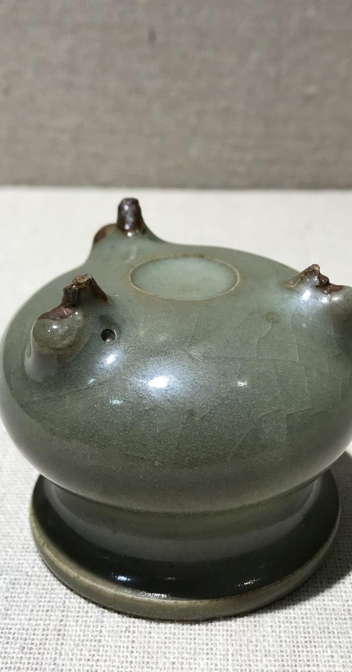 汝州东沟窑青瓷小香炉