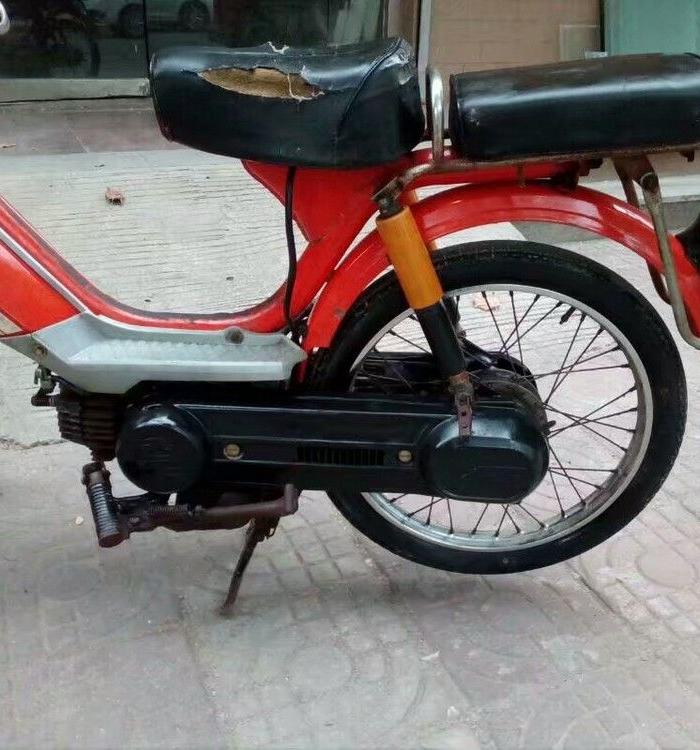 90年代嘉陵摩托车