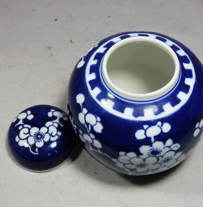 民国冰梅纹绘画罐