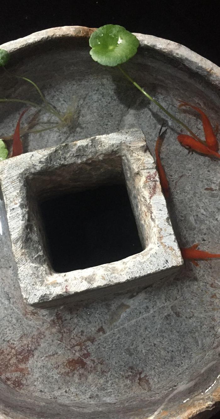 天圆地方石头鱼盆