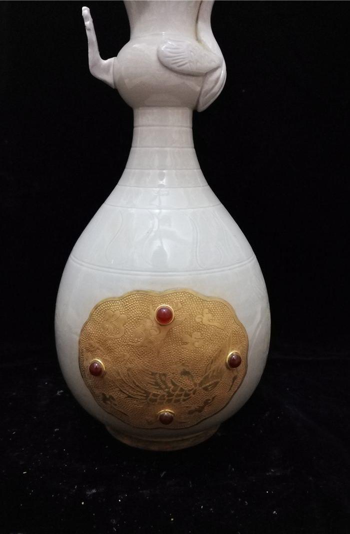 定窑包金凤首瓶