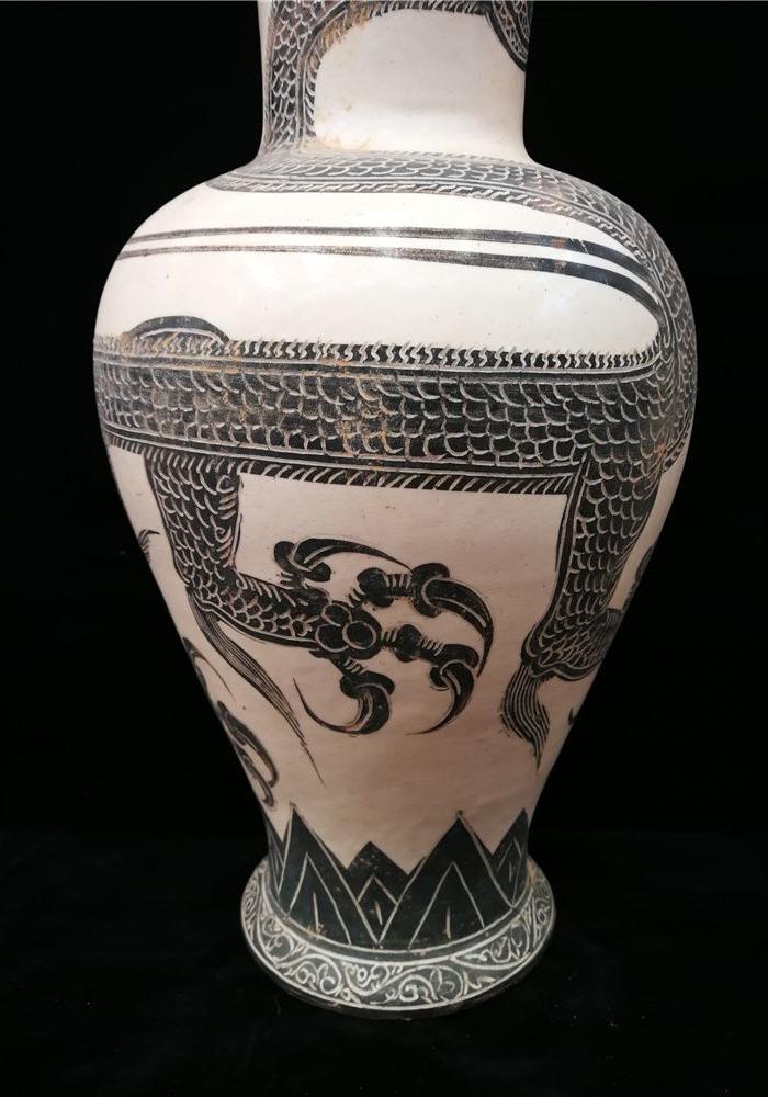 磁州窑龙纹花觚