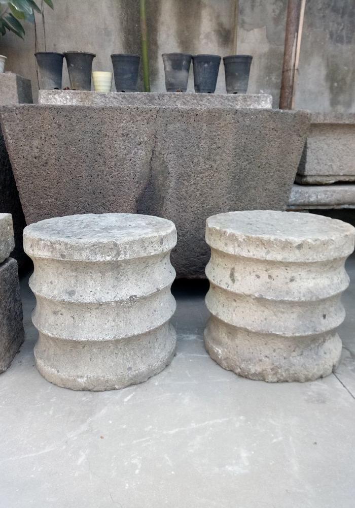 江啸堂 藏品 古玩 清代竹节工圆石墩1对大圆墩花盆底座古董