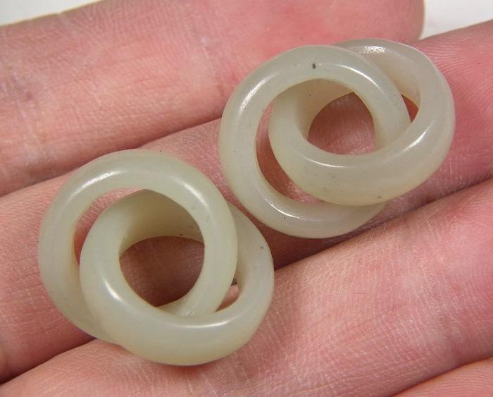 和田青白玉宽边双连环一对