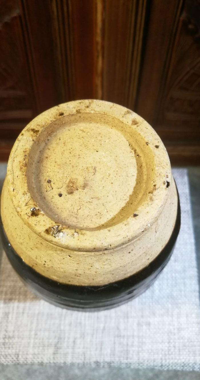 密县窑沟窑黑釉双系罐