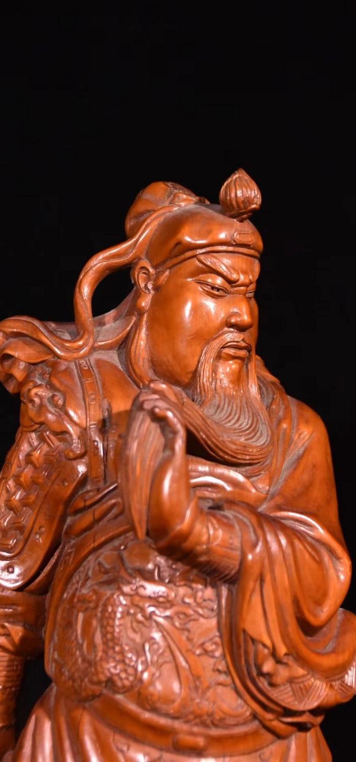 黄杨木关公雕像