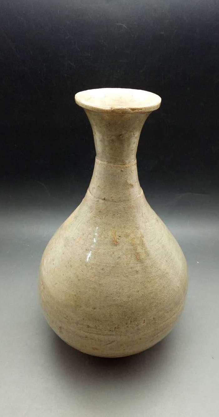 南宋影青釉玉壶春瓶