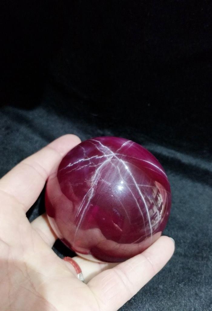 星光红宝石球摆件
