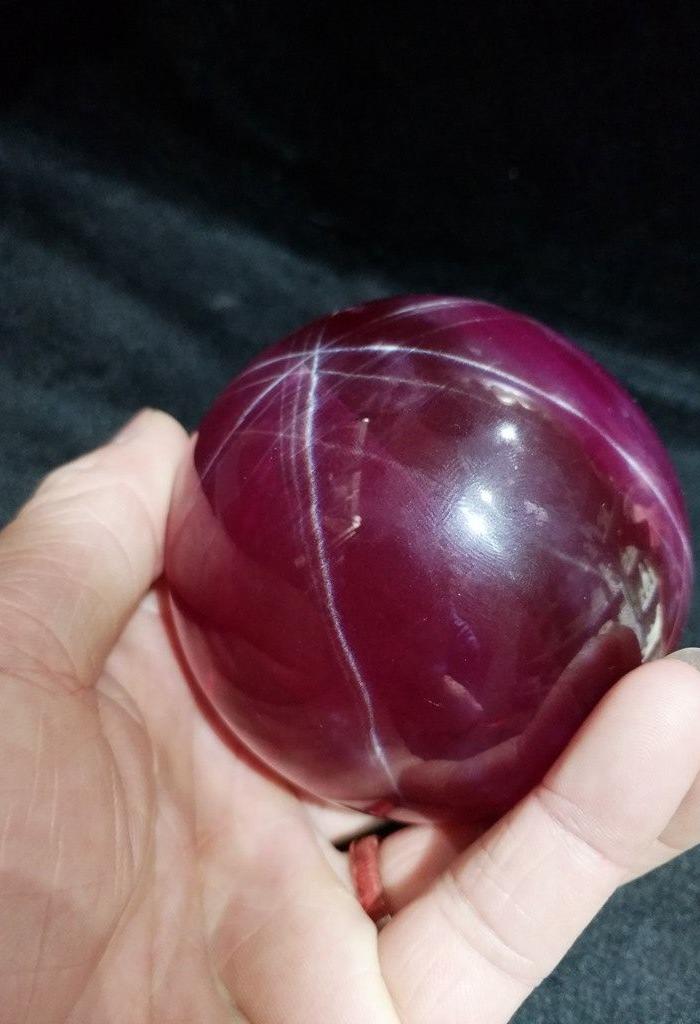 星光红宝石球摆件