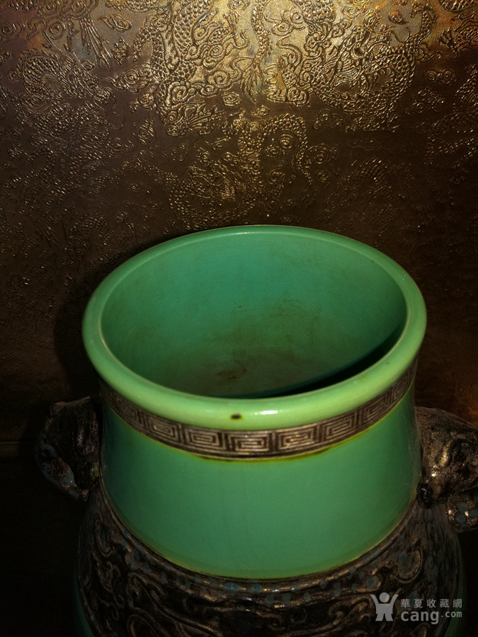 单色釉古铜双耳尊