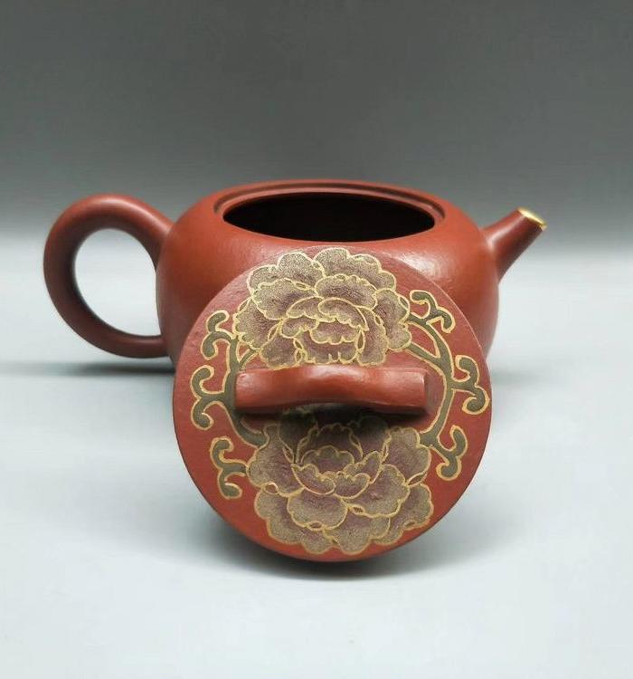 惠孟臣款,朱泥描金紫砂壶