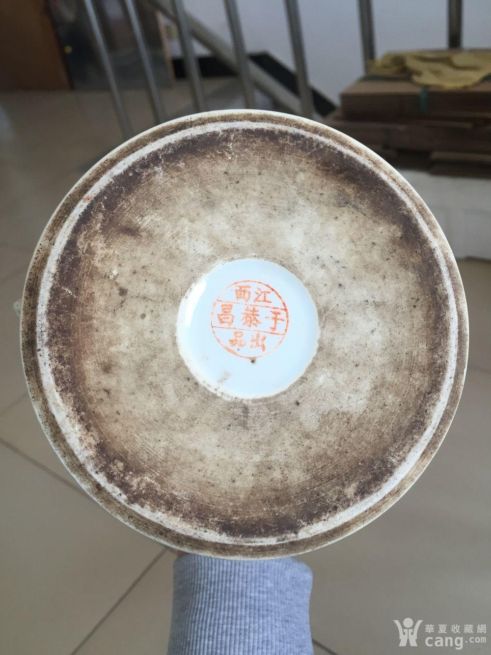 民国瓷器名家于恭昌世界和平画工好茶壶,高15厘米.