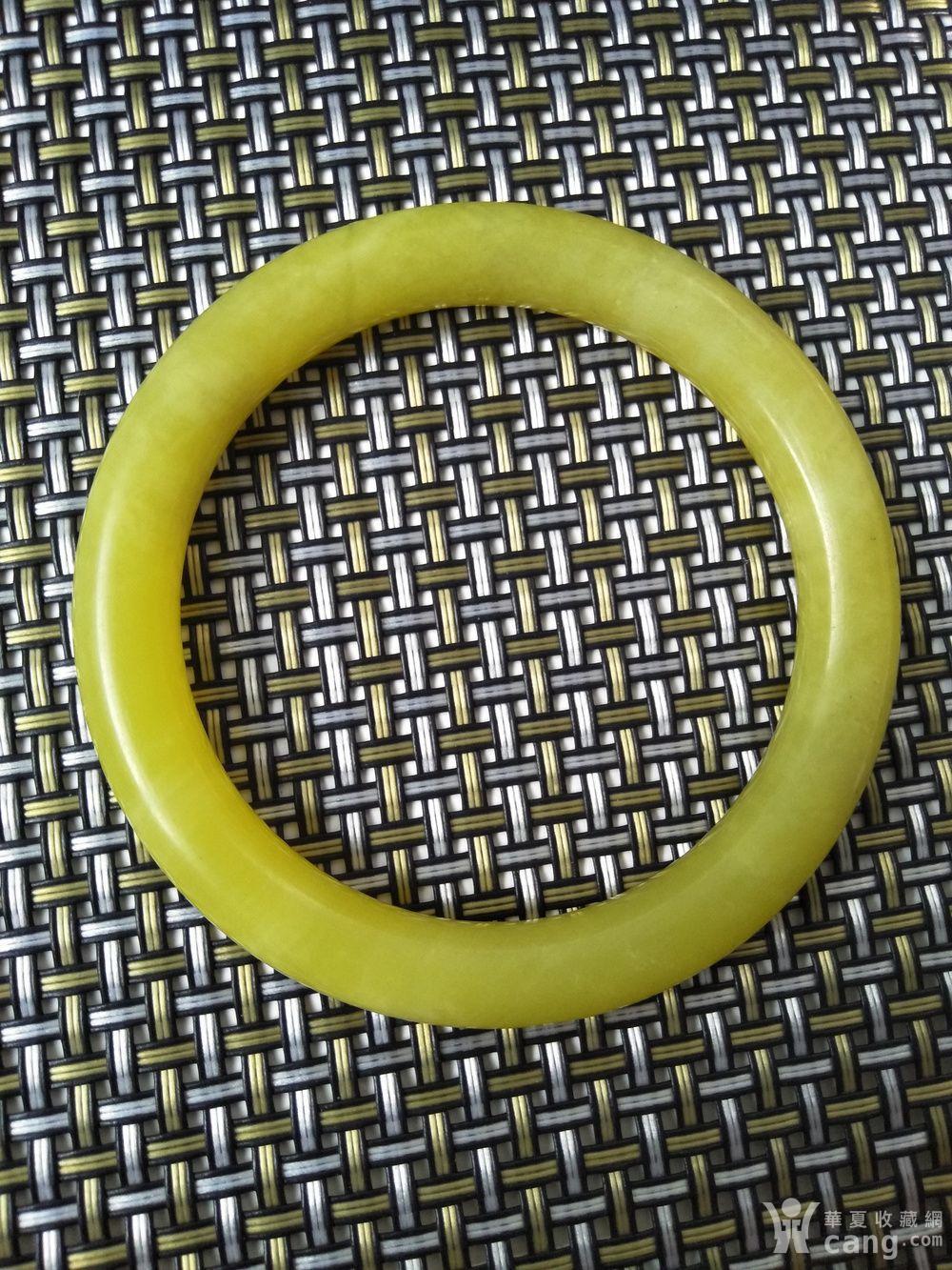 明清时期的老和田黄玉圆条手镯