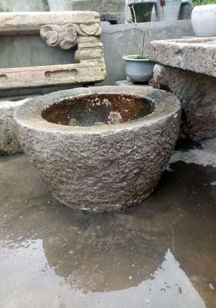 江啸堂 藏品 古玩 清代大石缸1只荷花缸养鱼缸圆石缸 古董