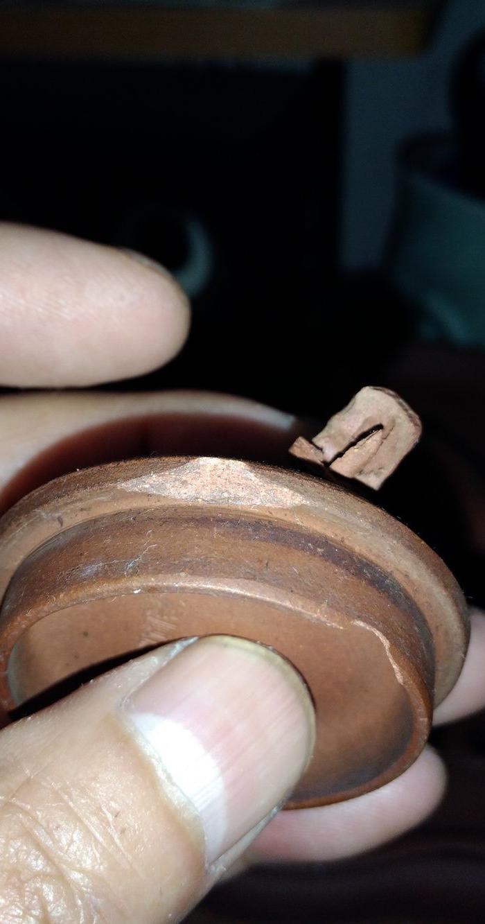 紫砂鱼化龙壶 吴顺仙 一把抓