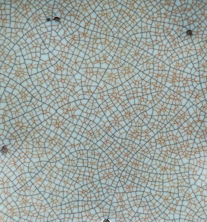 汝窑 蝉翼纹 刻划莲瓣纹炉 熏炉