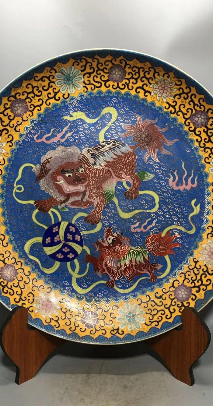 彩狮子纹盘