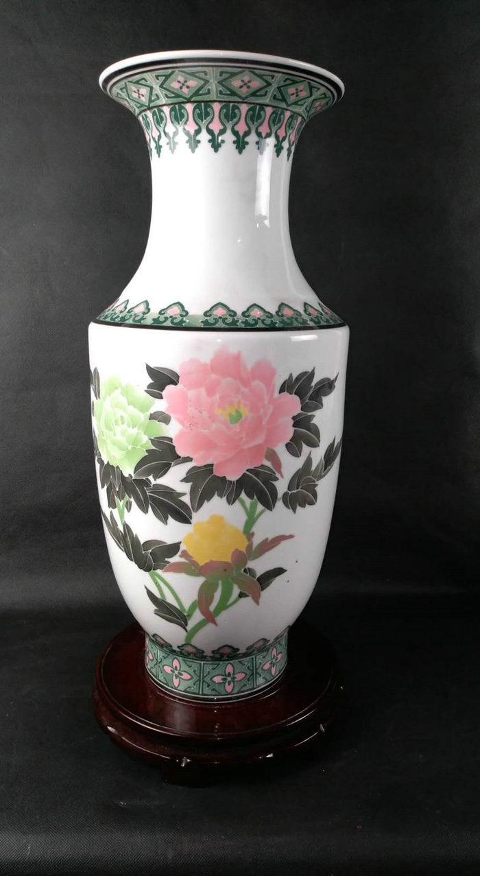 八十年代醴陵群力釉下五彩瓷富贵瓶