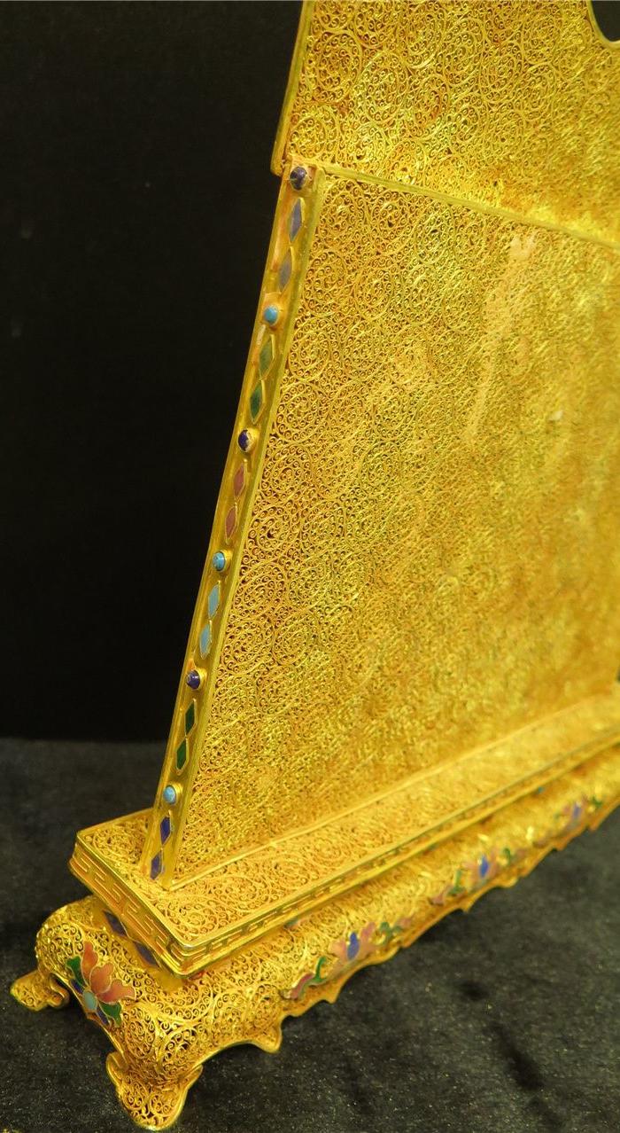 掐丝镶翡翠屏风