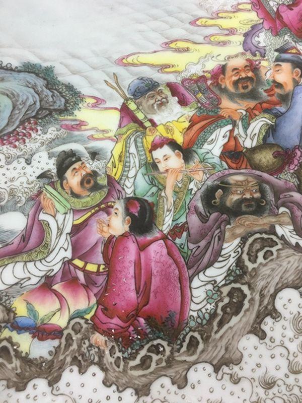 珐琅彩八仙过海大盘