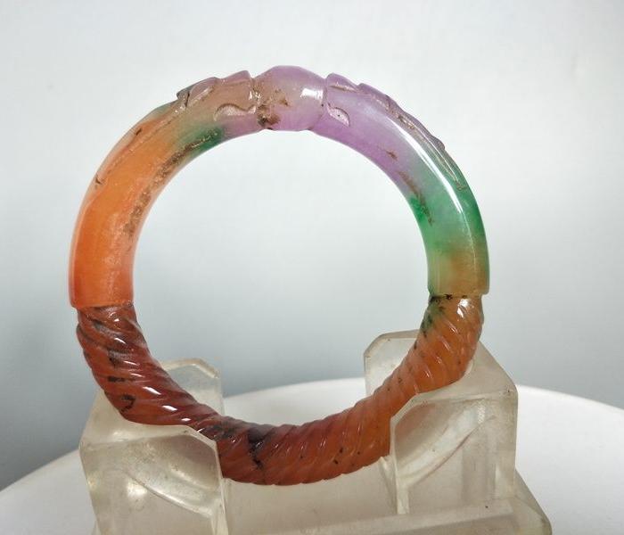 清代五彩翡翠手镯