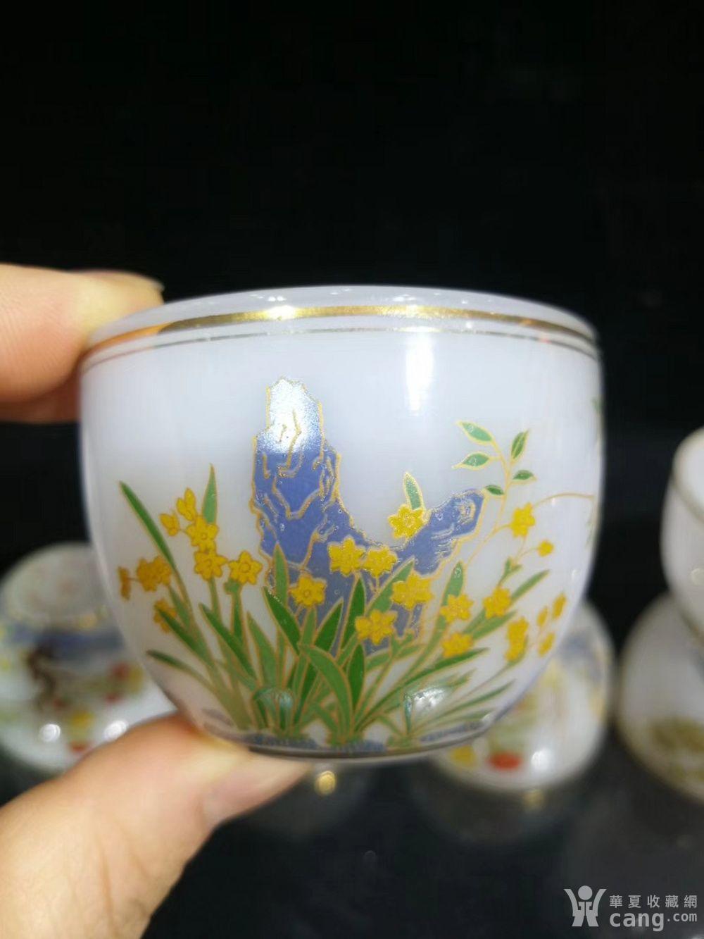 明成化多子款琉璃十二花神杯