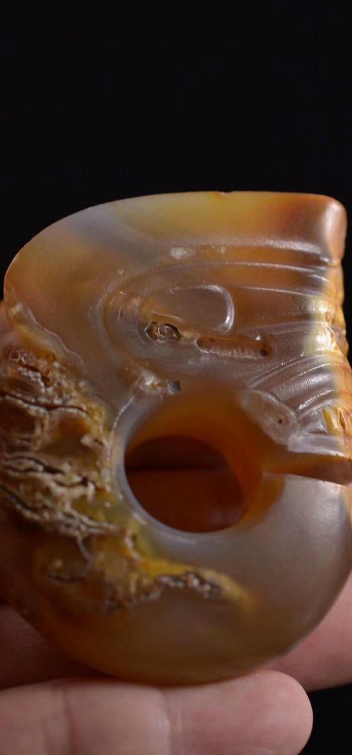 保真玛瑙玉猪龙