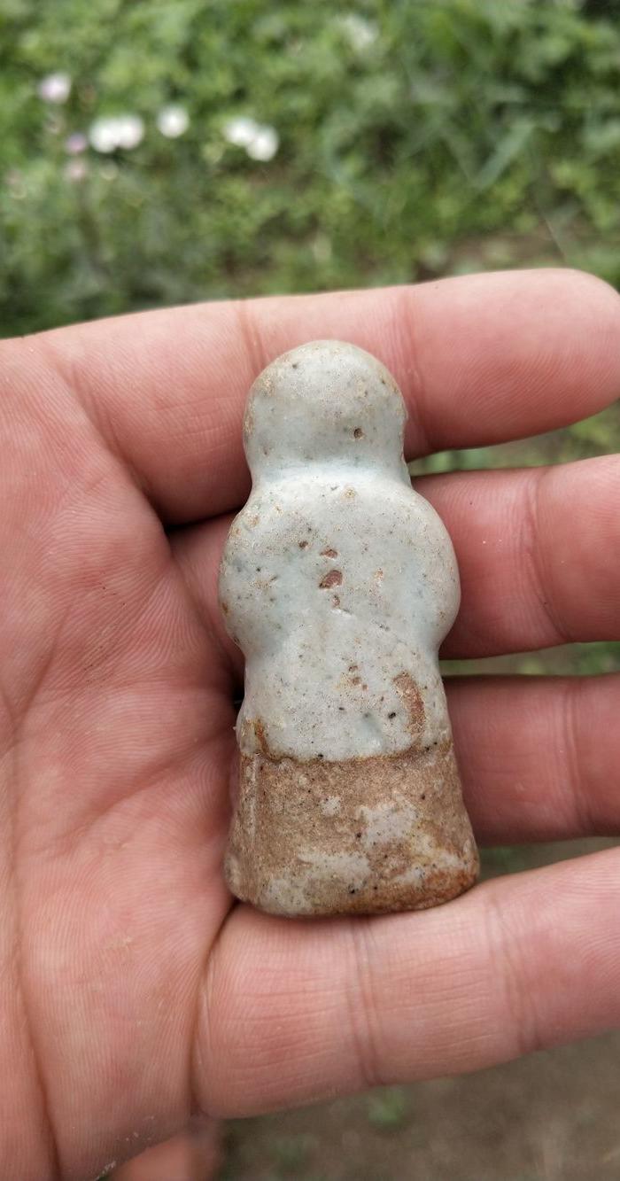 明代青花小瓷人一个