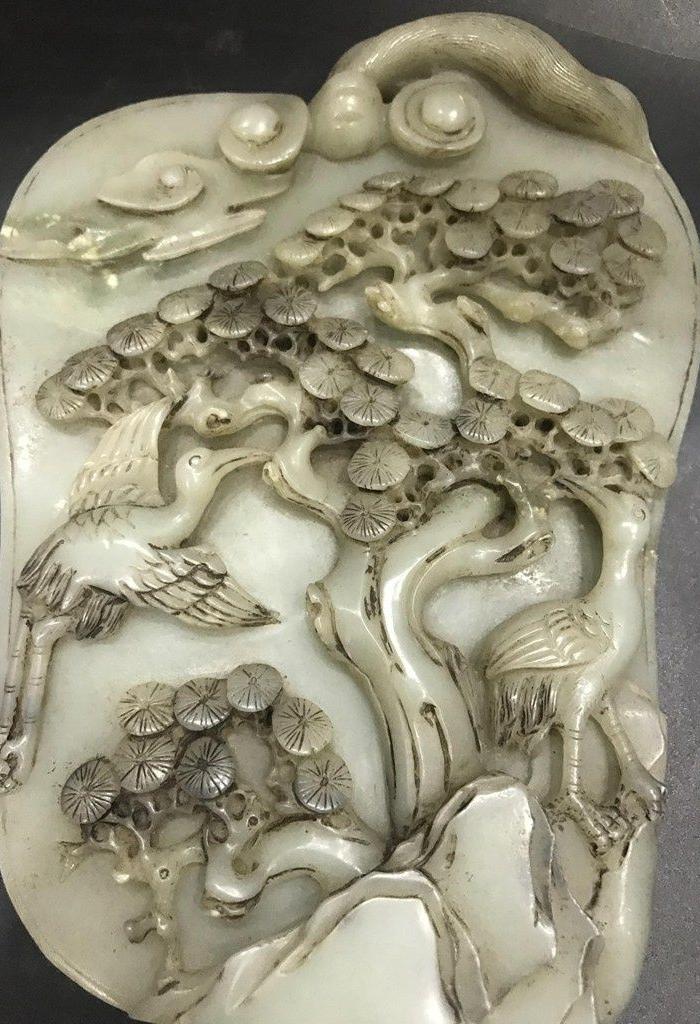 和田玉松树扇子摆件59