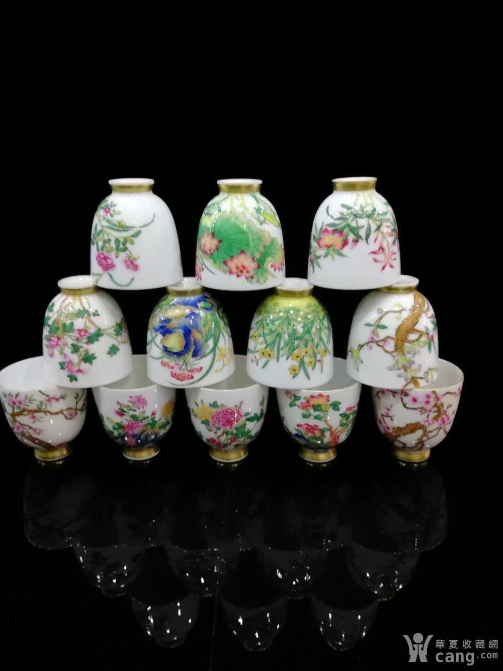 清 雍正年粉彩十二花神杯