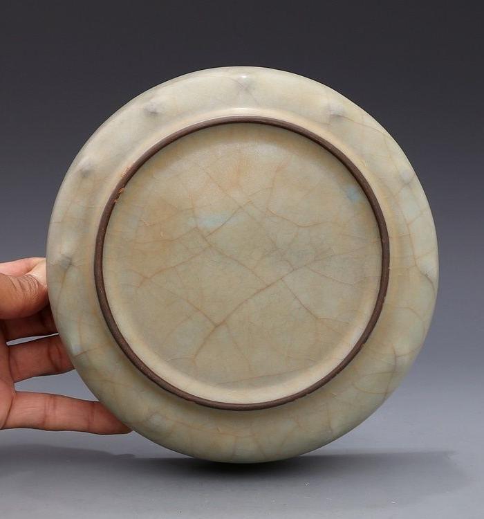 官窑 天青釉 鼓钉 圆形洗