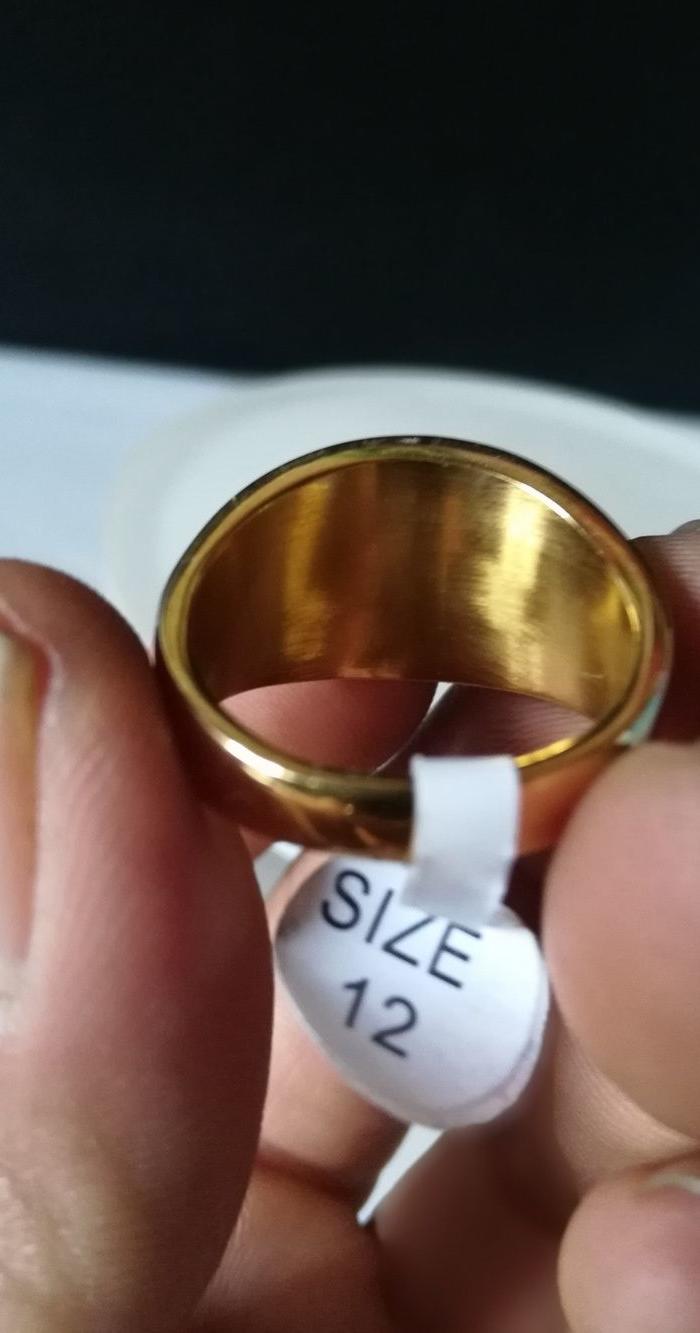 镶嵌猫眼老凤祥戒指