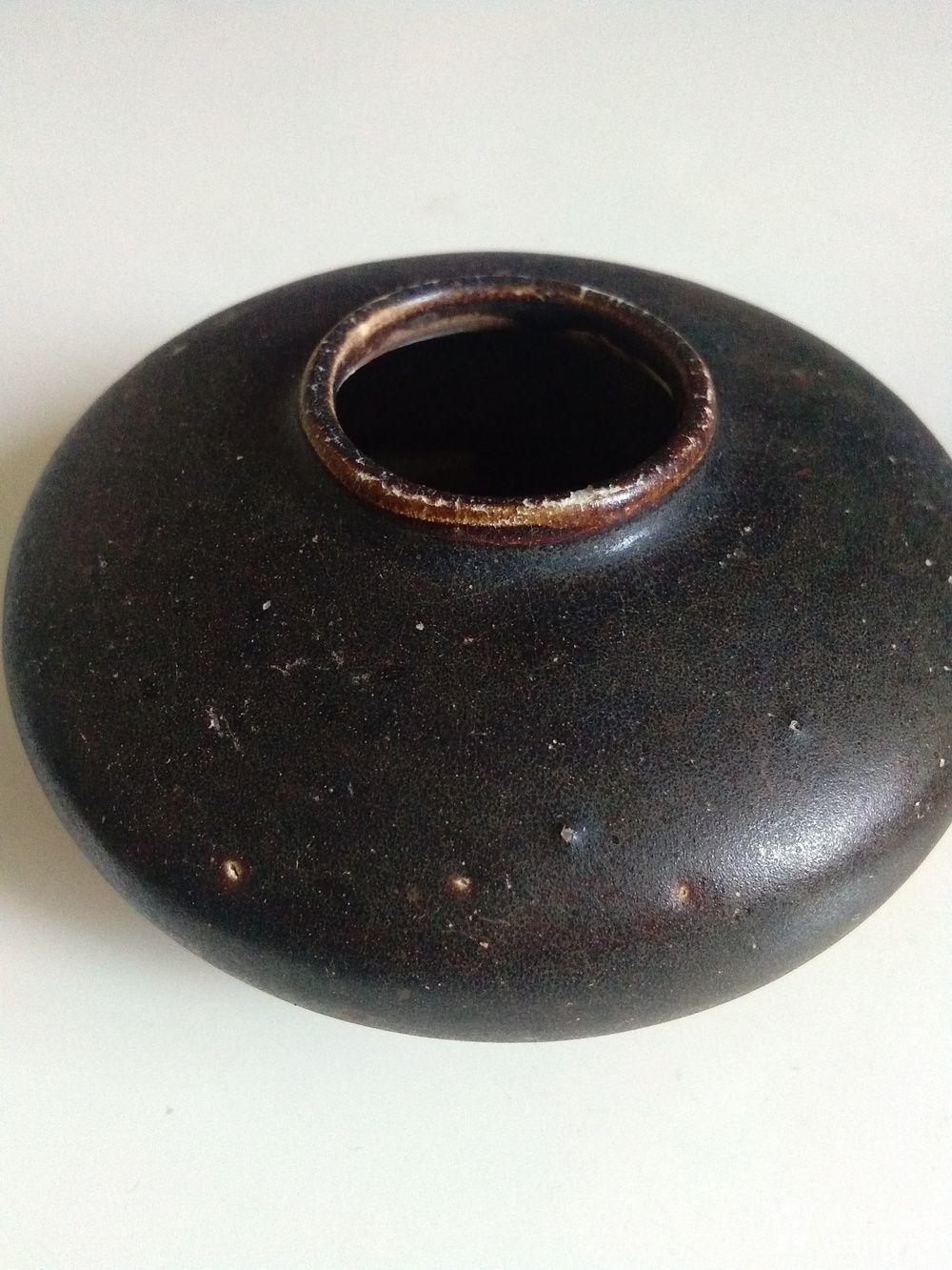 超大号:吉州黑釉水盂