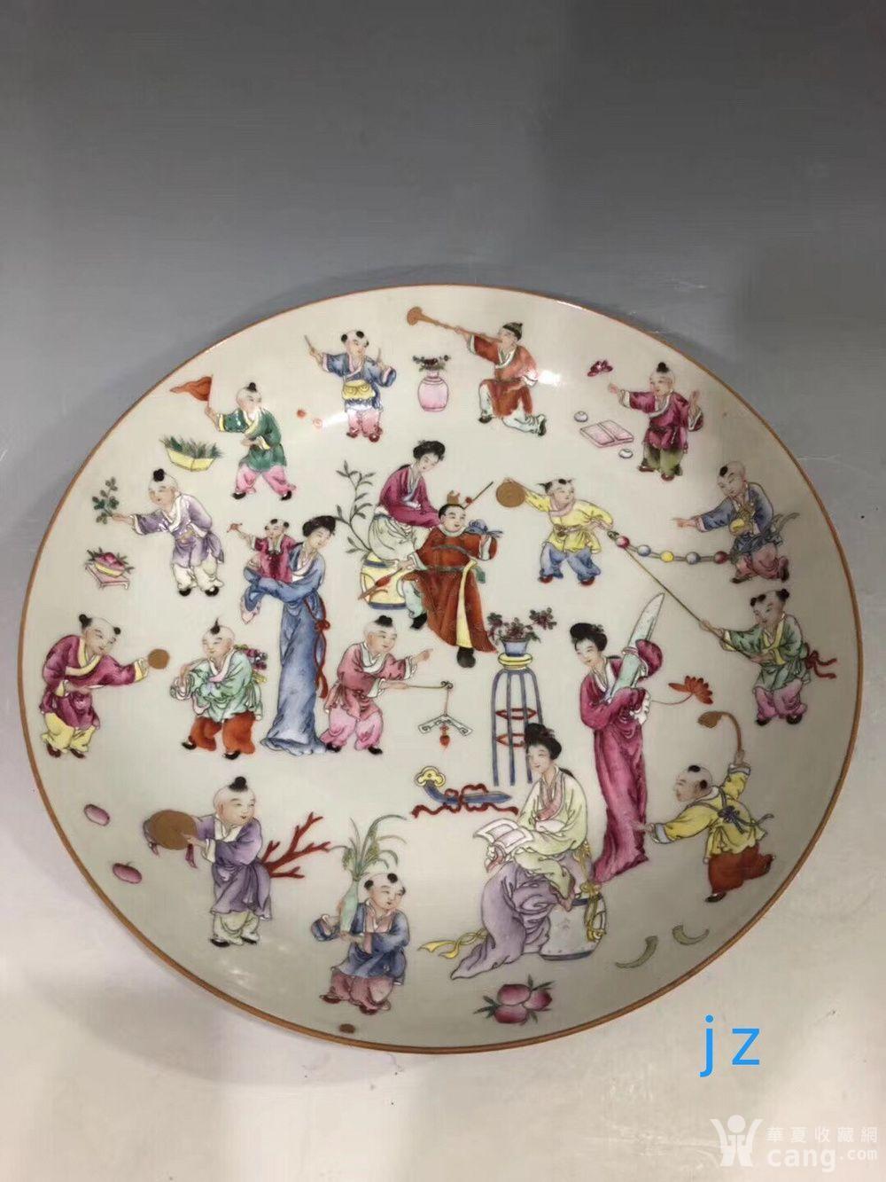 乾隆年制四妃十六子大盘