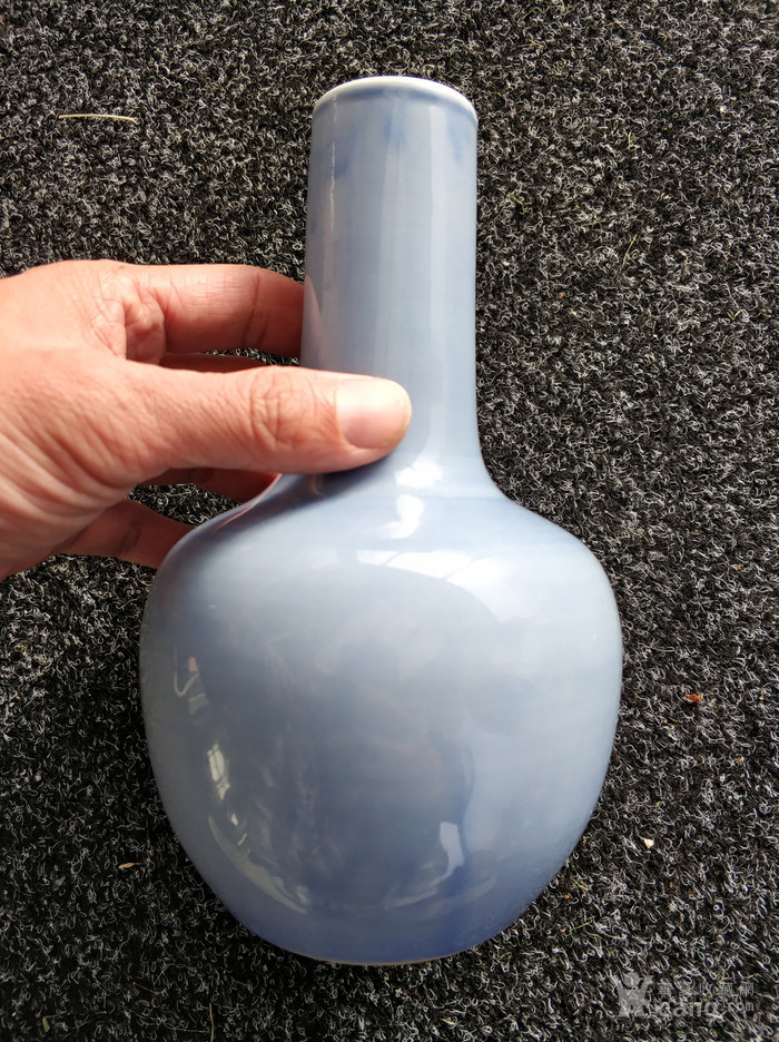 瓷器 明清 晚清天蓝釉天球瓶年代:清晚期 艺术类别:单色釉 表现形式