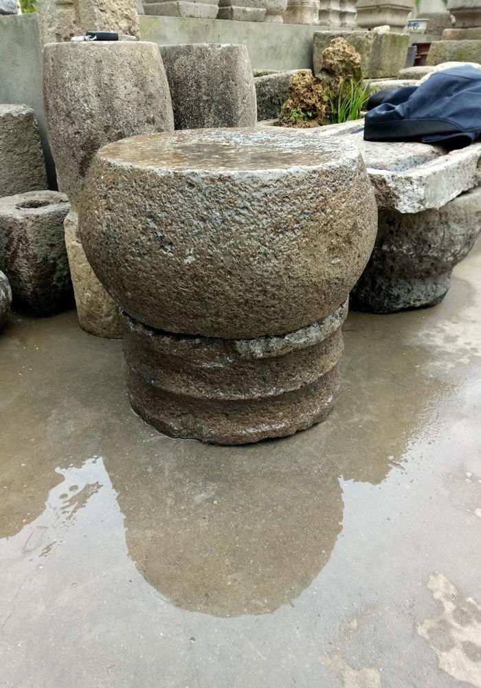 江啸堂 藏品 古玩 清代圆鼓竹节老石墩花盆底座庭院石 古董