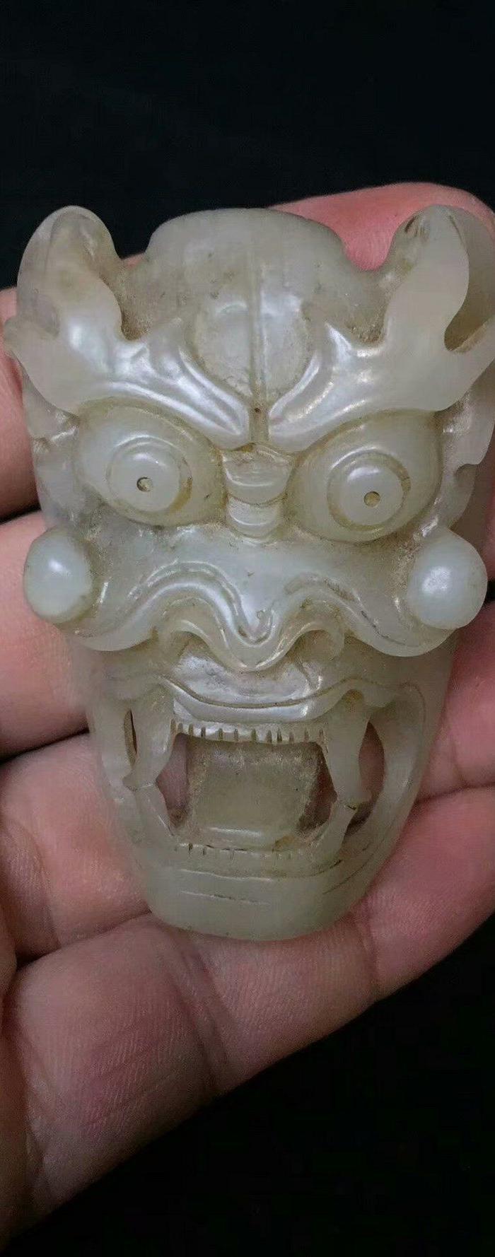 清代和田玉龙头*带扣