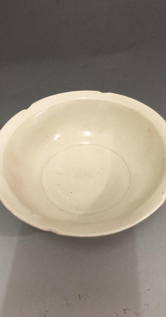 南宋 建宁窑高足花口碗