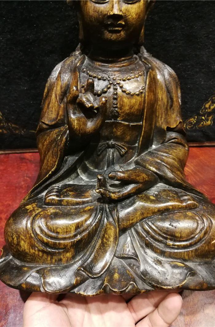 沉香木精雕佛像