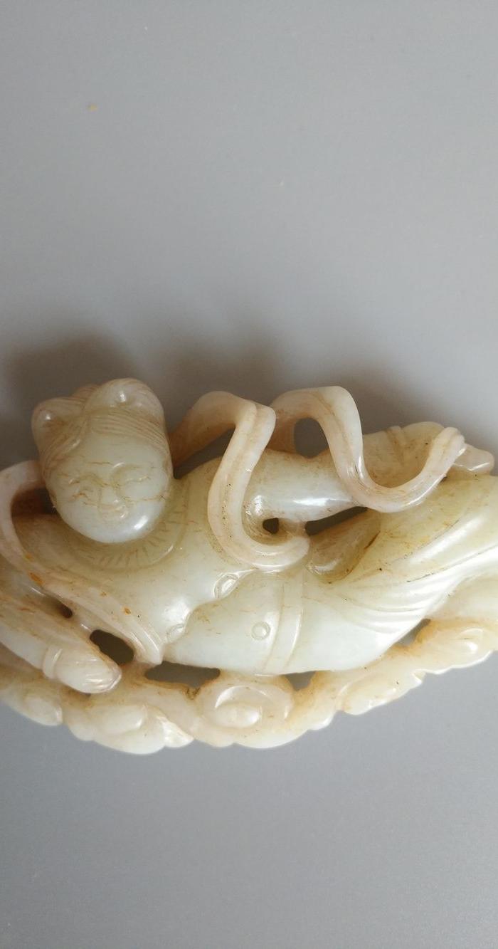 老坑玉飞天_地摊交易_华夏收藏网