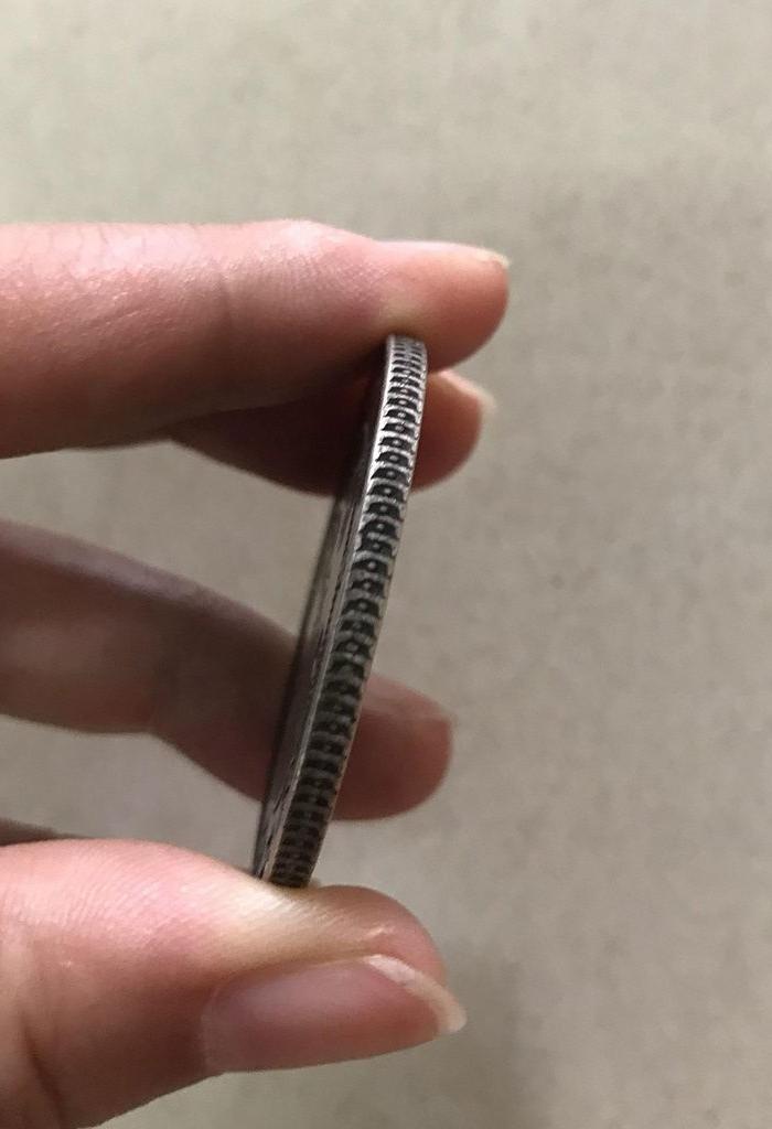 特殊边齿银元