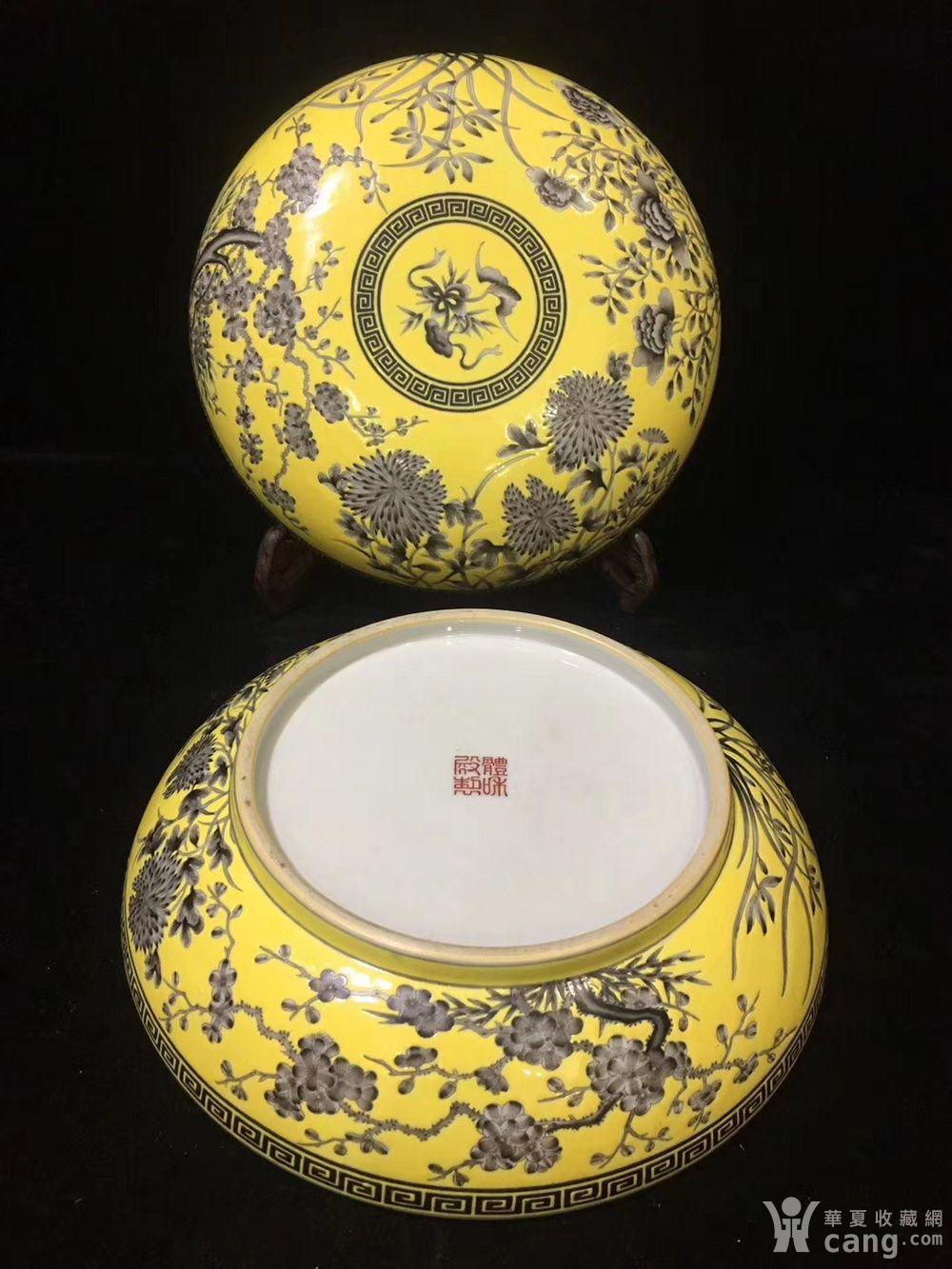 清代 体和殿制 黄地墨彩大捧盒_地摊交易_华夏收藏网