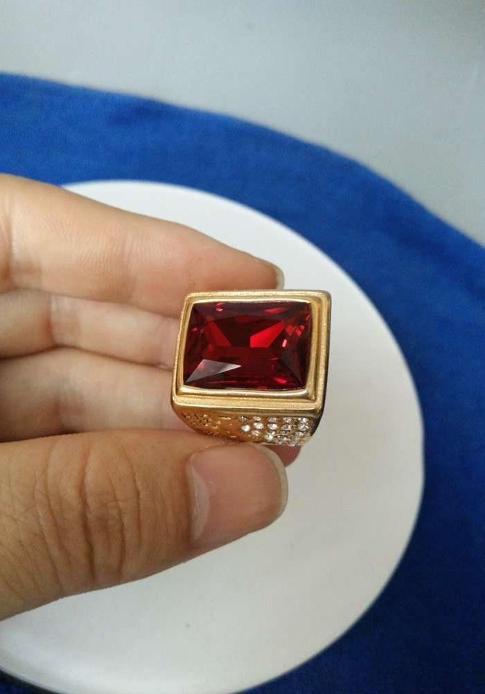 老凤祥18k天然红宝石白钻戒指