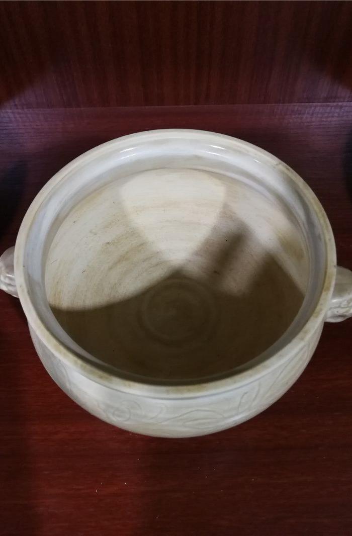 定窑三足双耳香炉