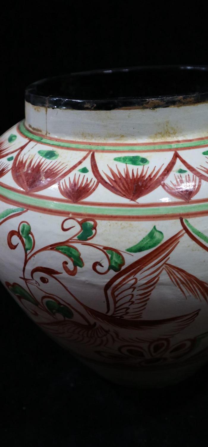 磁州窑红绿人物罐