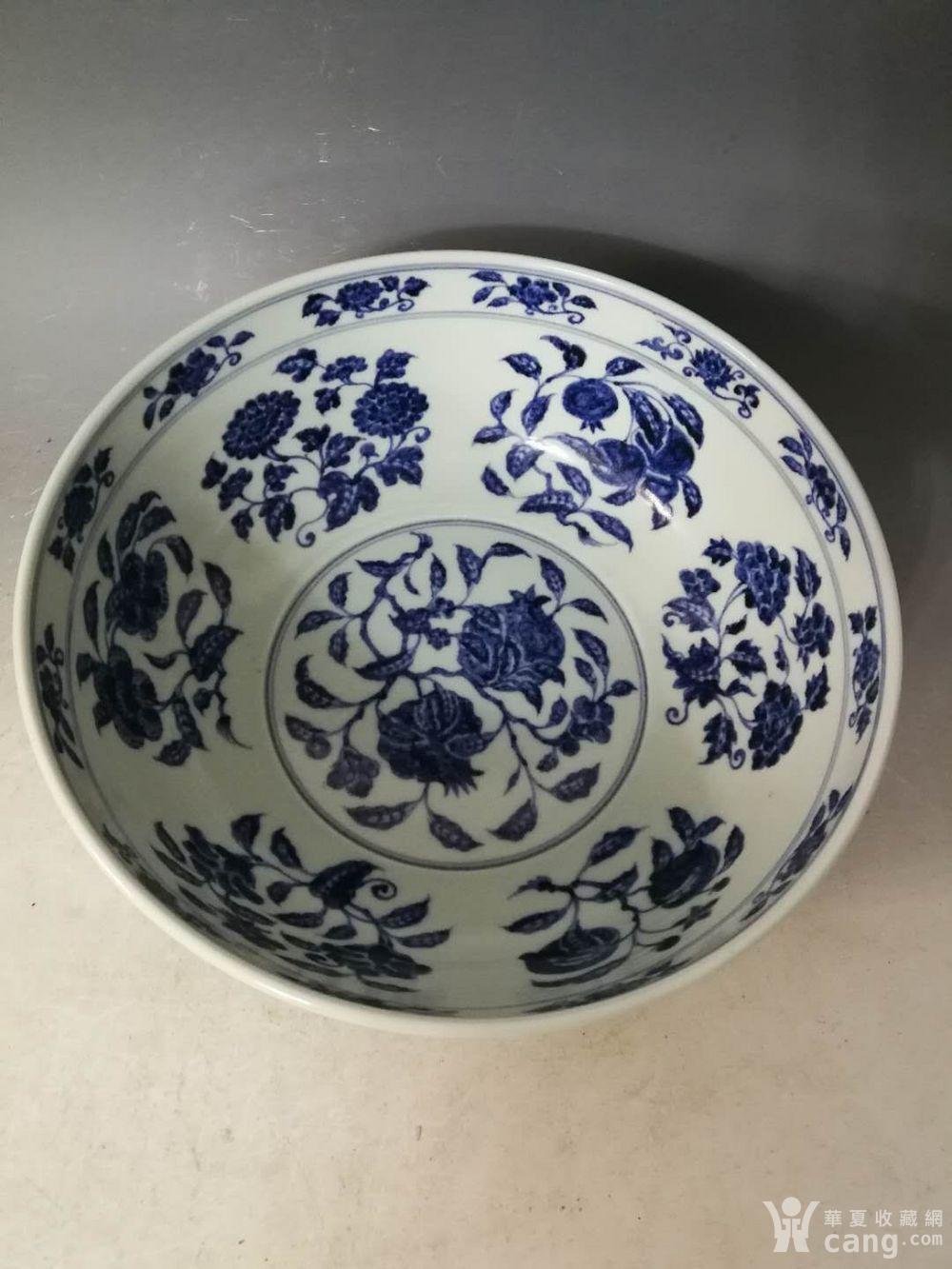 宣德青花花卉骰子碗