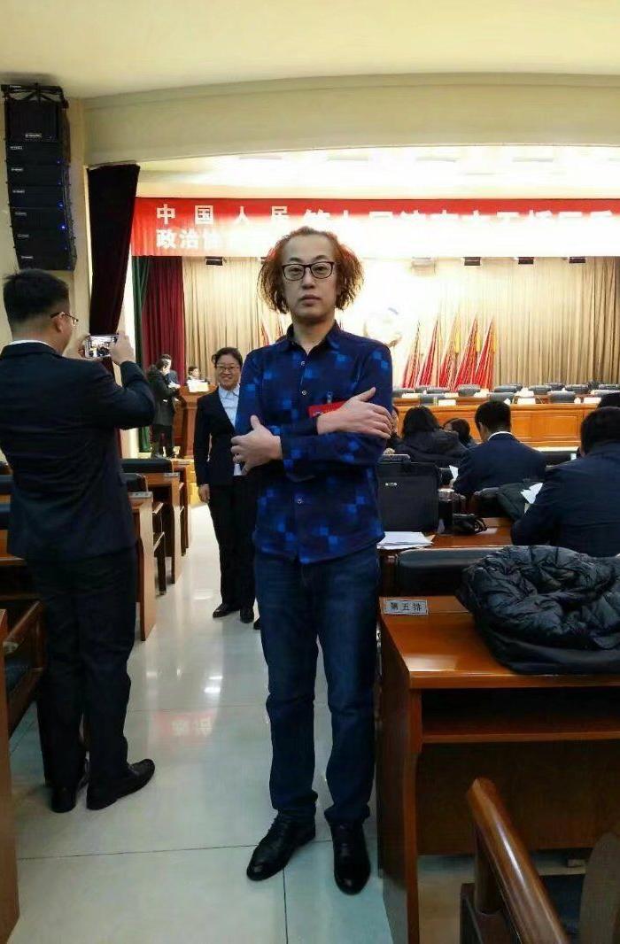 国画名家郑守宽先生国画泰山图泰岱朝晖